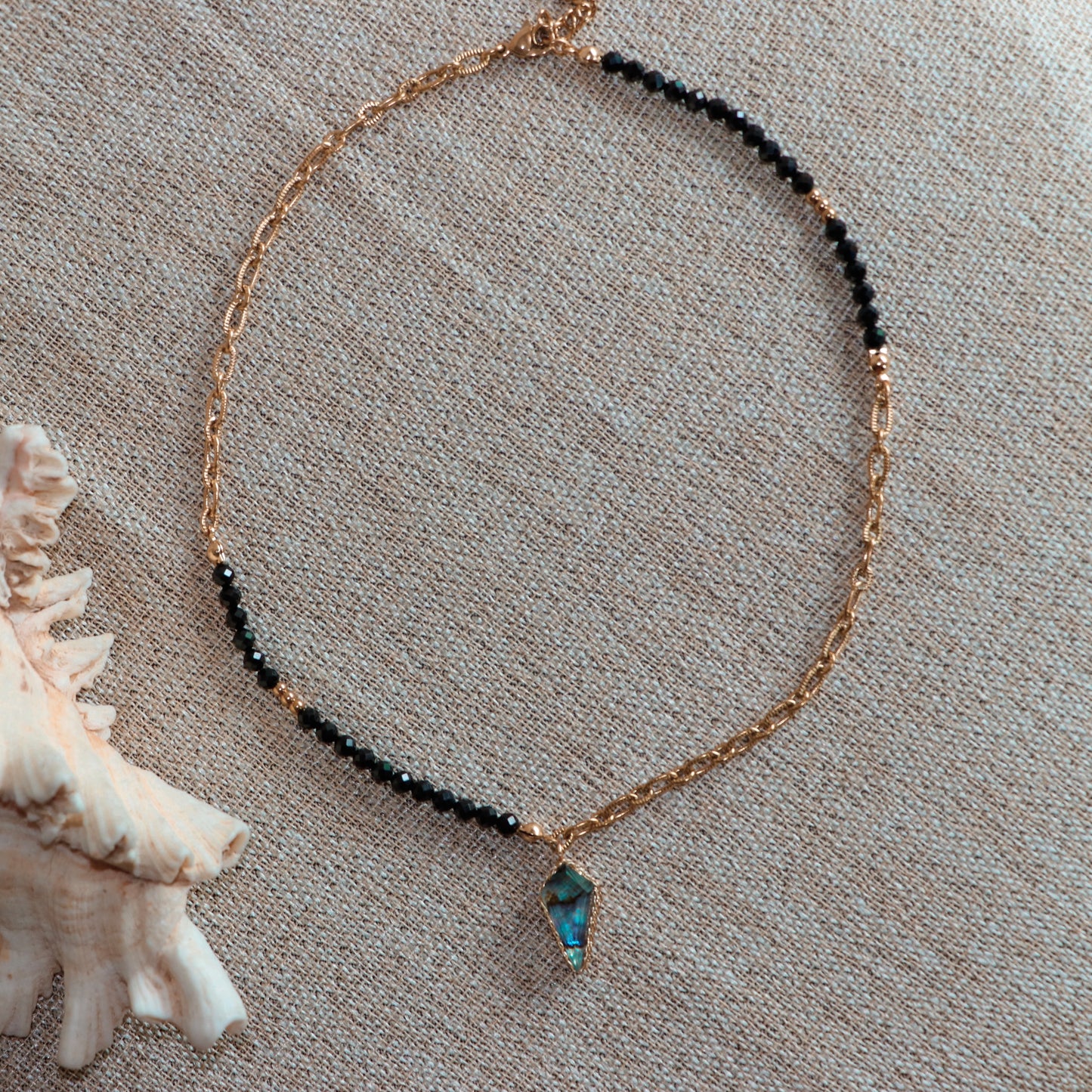 Abalone Quartz Necklace with Onyx